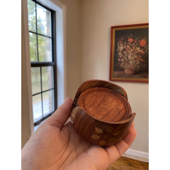 Handcrafted Wooden Coaster Set With Holder - 5 Round Coasters - Picture 2 of 7